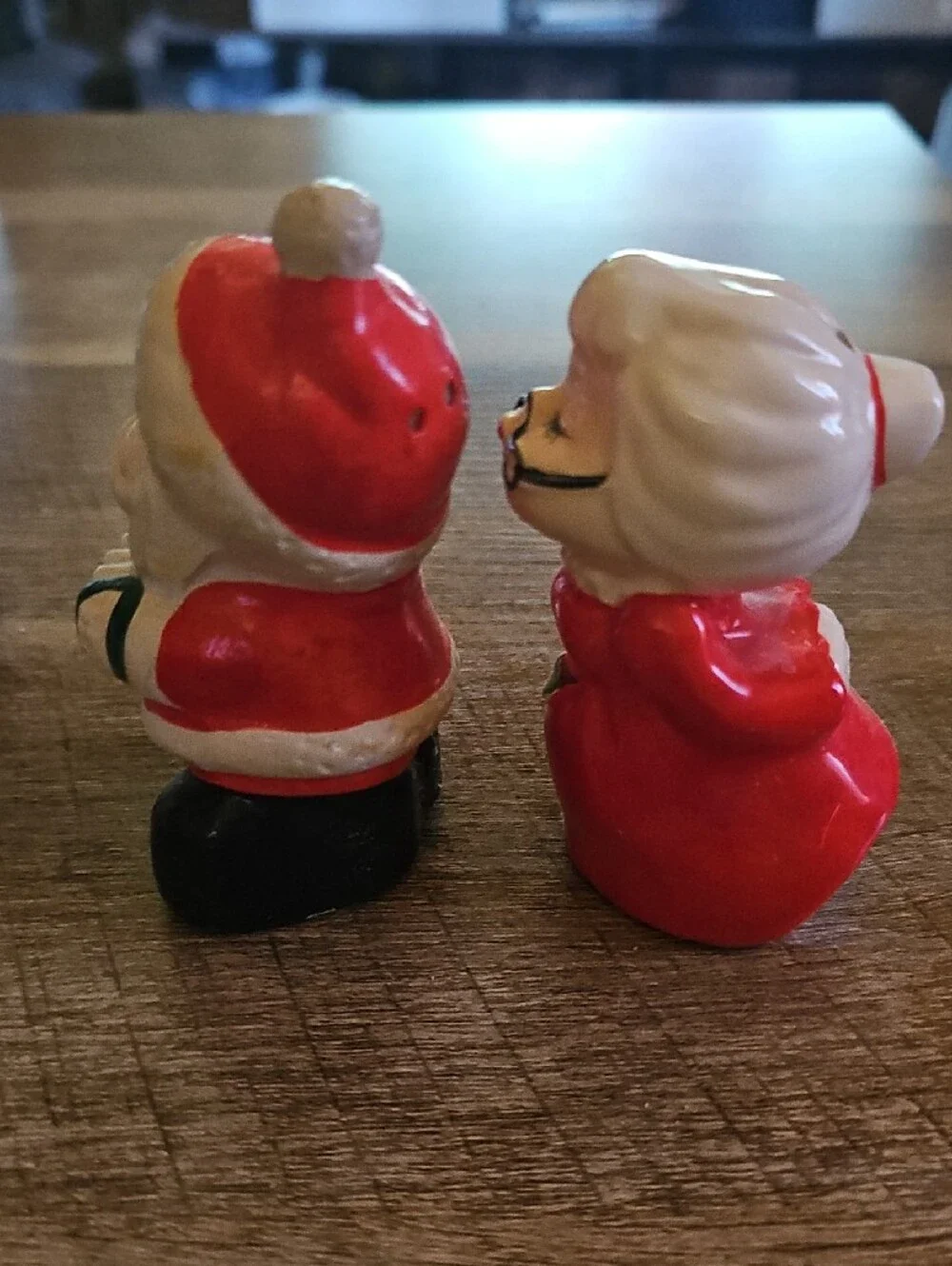 Vintage Ceramic Kissing Santa and Mrs. Claus Salt & Pepper Shakers Set